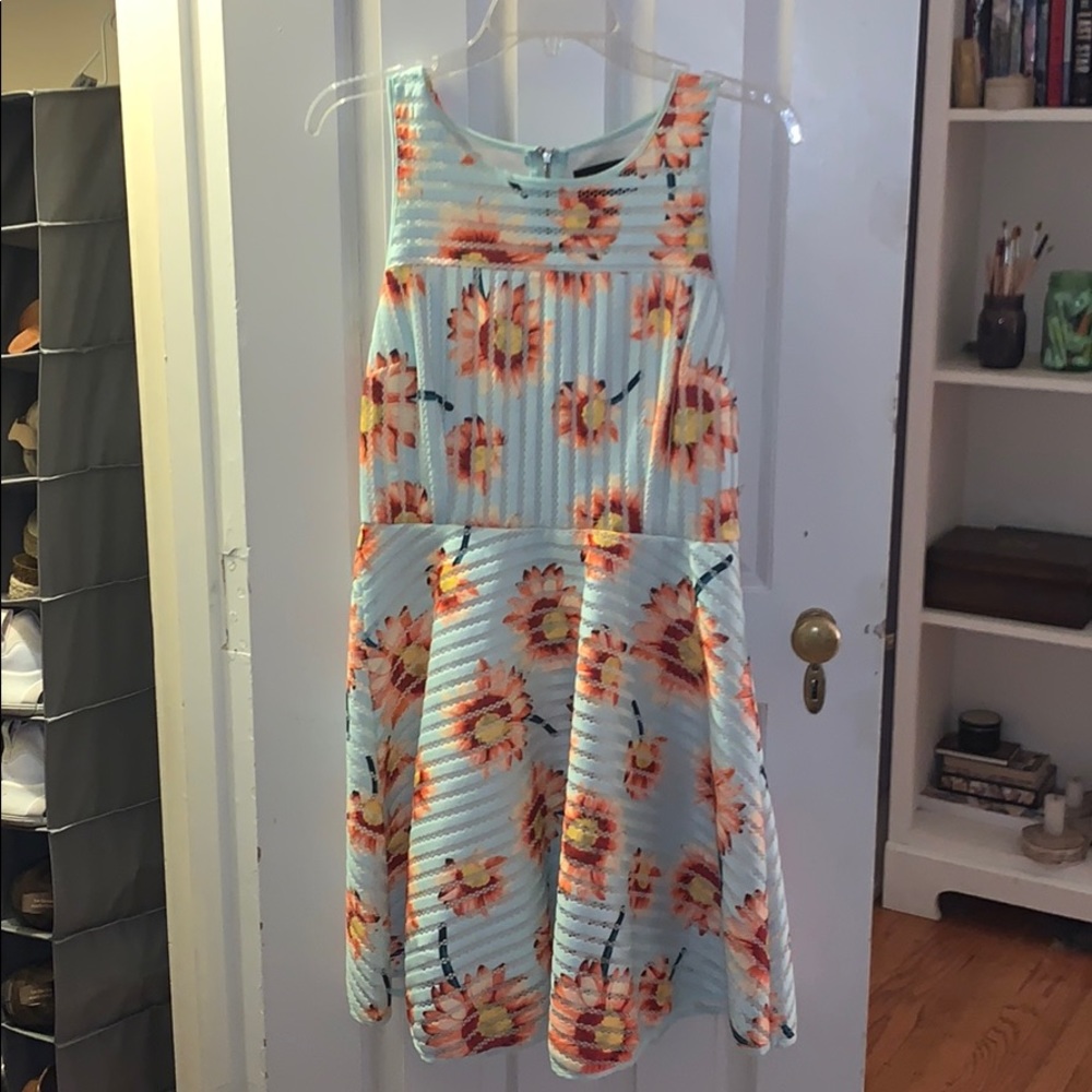 Spring Dress - Picture 2 of 5